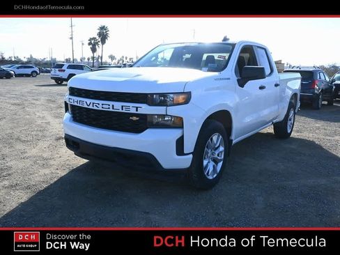 Used 2021 Chevrolet Silverado 1500 Custom image 1