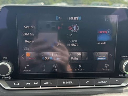 Used 2023 Nissan Rogue S AWD/4WD image 12