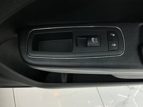 Used 2020 Dodge Charger SXT w/ Leather Interior Group RWD image 42