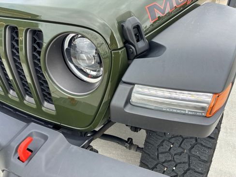 Used 2023 Jeep Gladiator Mojave w/ LED Lighting Group AWD/4WD image 10