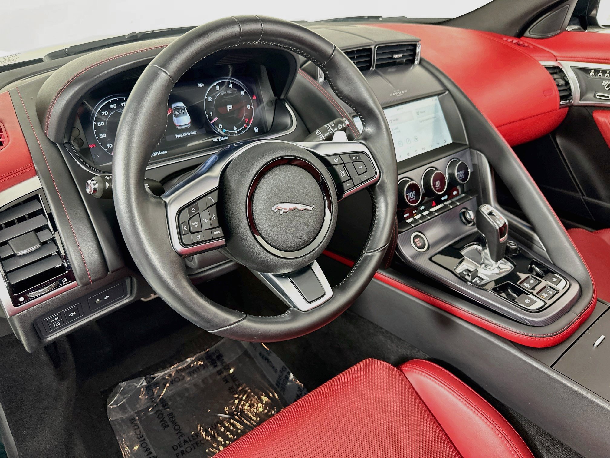 Used 2024 Jaguar F-TYPE R-Dynamic RWD image 10