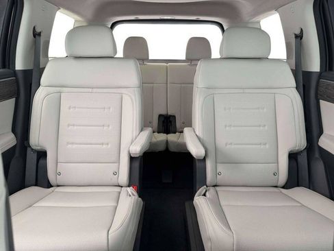 New 2026 Hyundai Santa Fe Calligraphy FWD image 16