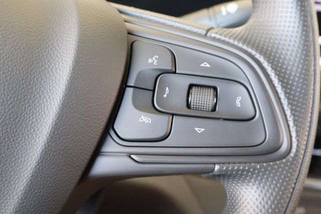 Used 2026 Buick Envista Preferred FWD image 25