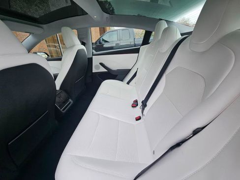 Used 2025 Tesla Model 3 Long Range image 60