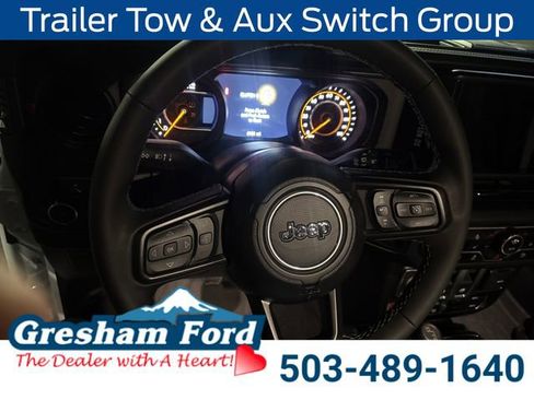 Used 2025 Jeep Wrangler Rubicon image 15