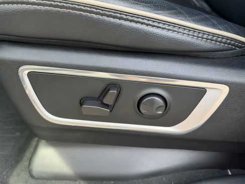 Used 2022 RAM 1500 Laramie w/ Sport Appearance Package image 24