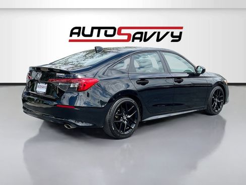 Used 2023 Honda Civic Sport image 7
