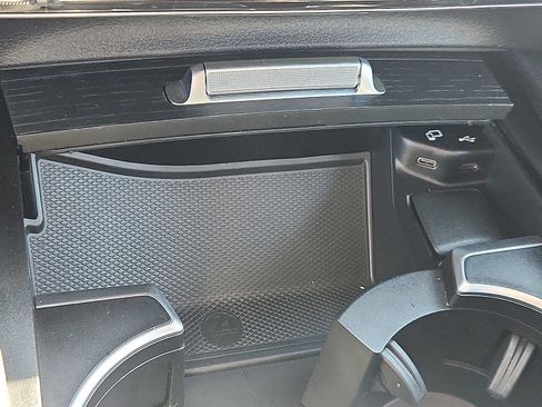 Used 2022 Mercedes-Benz GLE 350 4MATIC image 24