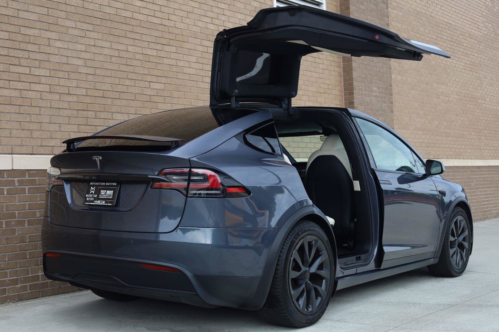 Used 2023 Tesla Model X AWD/4WD image 8