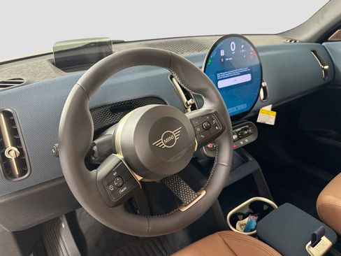 Certified 2025 MINI Cooper Countryman S w/ Comfort Package Max image 9