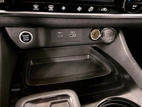 Certified 2023 Nissan Rogue SV image 26