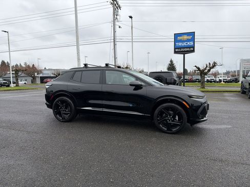 New 2026 Chevrolet Equinox EV RS image 7