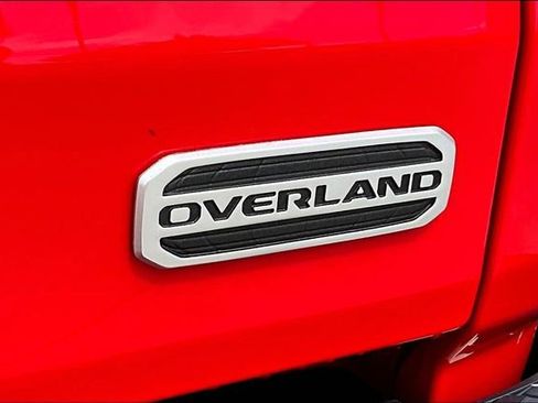 Used 2021 Jeep Gladiator Overland w/ Popular Equipment Package AWD/4WD image 25