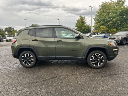 Used 2020 Jeep Compass Sport AWD/4WD image 2