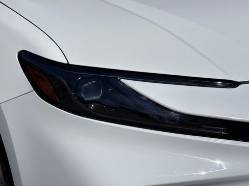 Used 2025 Toyota Camry LE FWD image 12