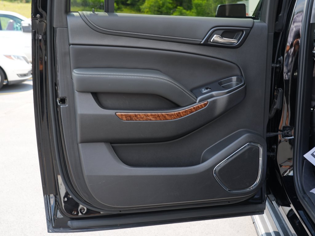 Certified 2020 Chevrolet Suburban Premier w/ RST 6.2L Performance Edition AWD/4WD image 20