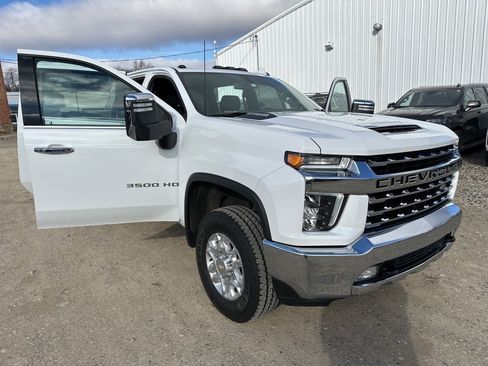 Used 2022 Chevrolet Silverado 3500 LTZ w/ LTZ Convenience Package image 31