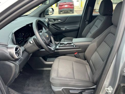 Used 2025 Chevrolet Equinox LT AWD/4WD image 18