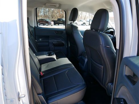 Used 2026 Ford Maverick Lobo image 10