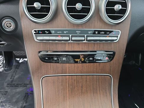 Used 2020 Mercedes-Benz GLC 350e 4MATIC image 17