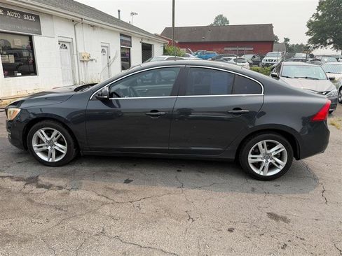 Used 2014 Volvo S60 T5 FWD image 3