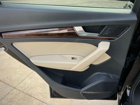 Used 2018 Audi Q5 2.0T Premium Plus w/ Premium Plus Package image 44