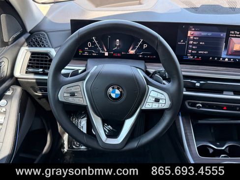 Used 2024 BMW X7 xDrive40i AWD/4WD image 23