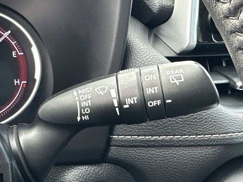 Used 2019 Toyota RAV4 Limited image 19