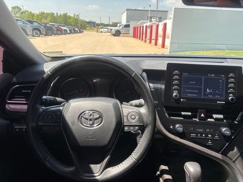 Used 2022 Toyota Camry SE w/ Carpet Mat Package (TMS) FWD image 26