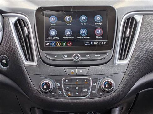 Used 2023 Chevrolet Malibu LT image 13