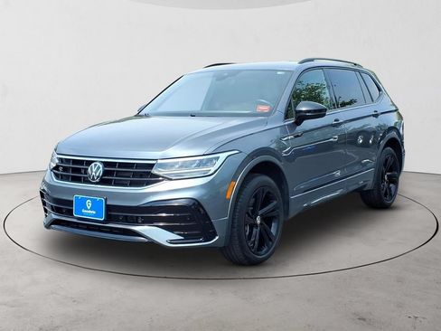 Used 2024 Volkswagen Tiguan SE R-Line AWD/4WD image 1