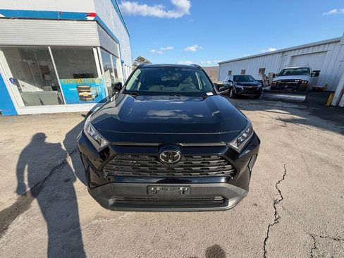 Used 2020 Toyota RAV4 LE w/ All Weather Liner Package image 8