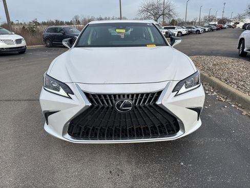 Used 2025 Lexus ES 350 w/ Premium Package image 8
