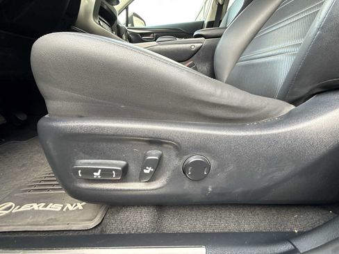 Used 2018 Lexus NX 300 FWD image 13