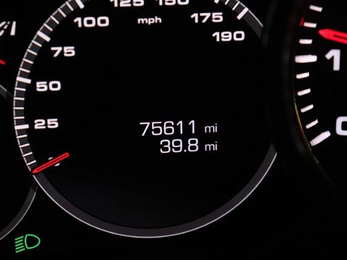 Used 2021 Porsche Cayenne GTS image 19