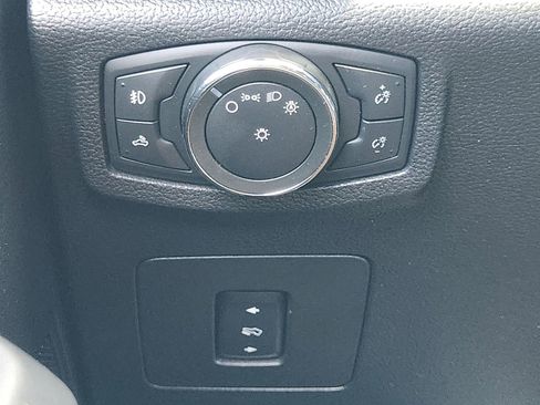 Used 2016 Ford F150 XLT w/ Equipment Group 302A Luxury AWD/4WD image 25
