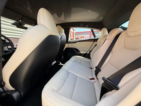 Used 2022 Tesla Model S AWD/4WD image 20