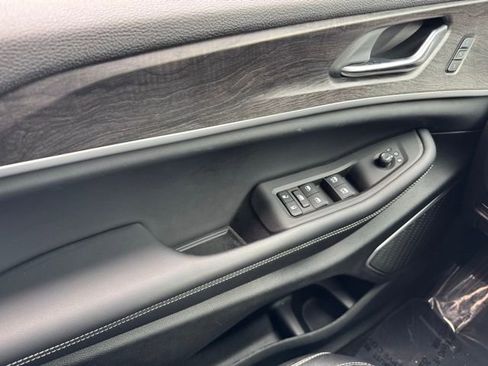 Used 2022 Jeep Grand Cherokee L Limited w/ Trailer Tow Group (B) image 32