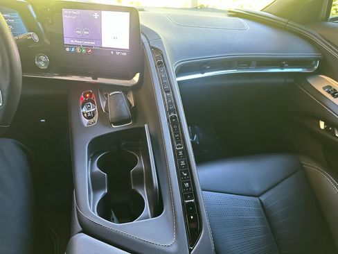 Used 2020 Chevrolet Corvette Stingray Preferred Cpe w/ 2LT Preferred Equipment Group RWD image 21