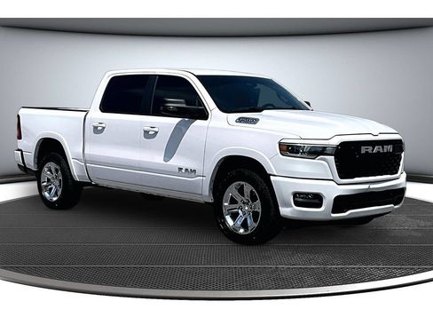 Used 2025 RAM 1500 Big Horn AWD/4WD image 14