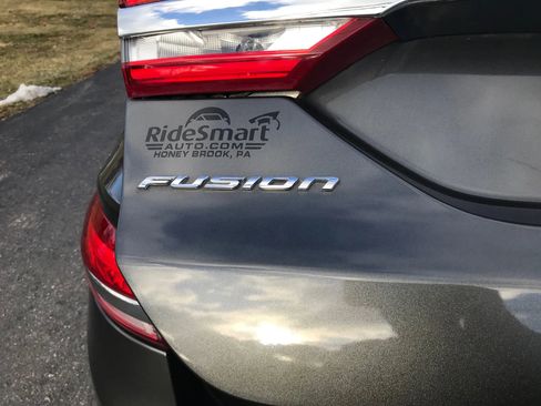 Used 2017 Ford Fusion S image 36