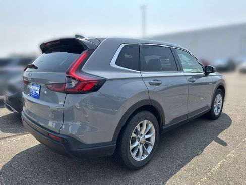 Used 2024 Honda CR-V EX-L image 3