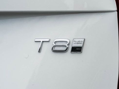New 2025 Volvo XC90 T8 Ultra w/ Protection Package Premier image 7