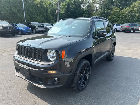 Used 2016 Jeep Renegade Latitude AWD/4WD image 7