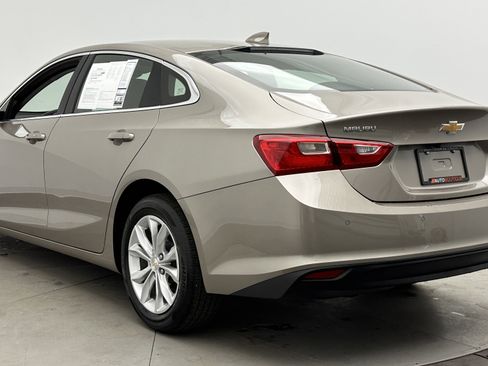 Used 2025 Chevrolet Malibu LT image 5