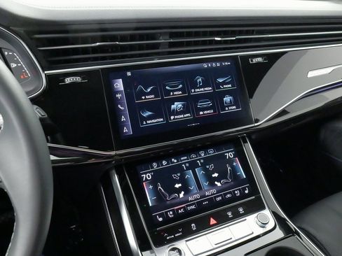 Used 2025 Audi Q7 3.0T Prestige w/ Prestige Package image 59