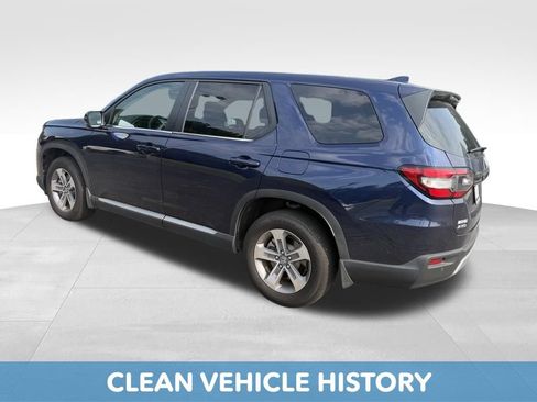 Used 2025 Honda Pilot EX-L image 3