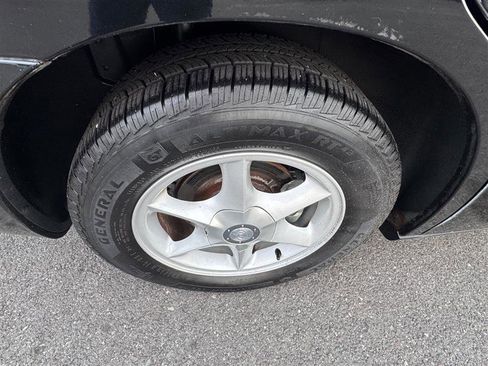 Used 2002 Oldsmobile Aurora 3.5 w/ All Weather Pkg image 27