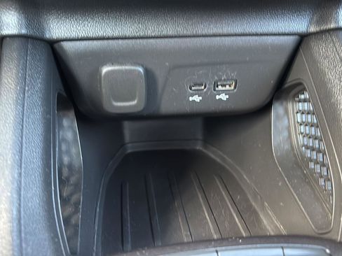 Used 2024 Chevrolet TrailBlazer LT FWD image 29