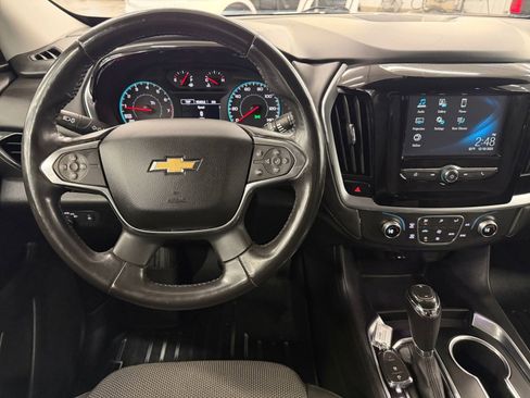 Used 2019 Chevrolet Traverse LT image 14